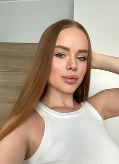 Evelina - escort in Beirut Photo 13 of 20