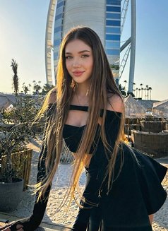 Evelina - escort in Hong Kong Photo 1 of 5