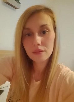 Eveline New - escort in Dubai Photo 13 of 19