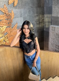Evelyn Anastasia 20yo Sexy Petite - escort in Bali Photo 2 of 4