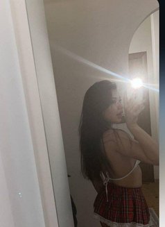 Evelyn Kazakh girl GFE - puta in Hong Kong Photo 6 of 8