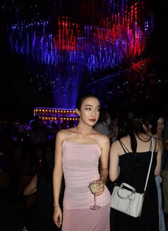 Evelyn Ladyboy Good Services - Acompañantes transexual in Dubai Photo 3 of 11