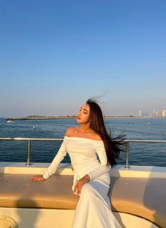 Evelyn Ladyboy Good Services - Acompañantes transexual in Dubai Photo 5 of 11