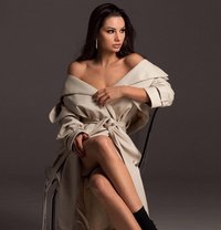 Evelyn Ladyboy Good Services - Transsexual escort in Dubai