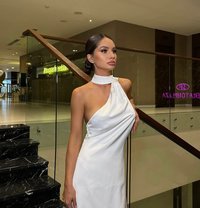 Evelyn Ladyboy Good Services - Transsexual escort in Dubai