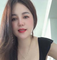 Evelyn - puta in Al Ain