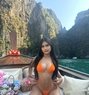 Evelyn - puta in Phuket Photo 3 of 8