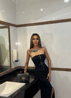 let me feed your hungry hole,cum’s a lot - Transsexual escort in Manila Photo 26 of 30