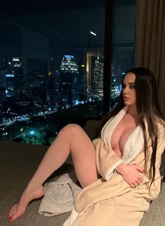 Evone Loves to Party - puta in Hong Kong Photo 5 of 30
