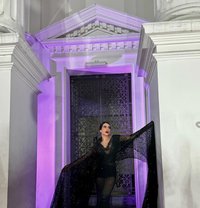 Evry Ts - Transsexual dominatrix in Dubai