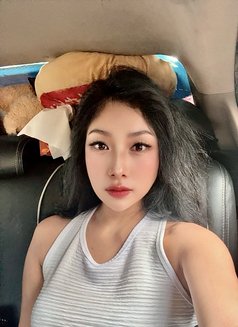 Evvah - Globetrotter - escort in Makati City Photo 5 of 6