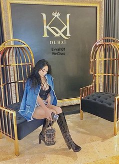 Evvah - Seasoned Elegant - puta in Kuala Lumpur Photo 7 of 13