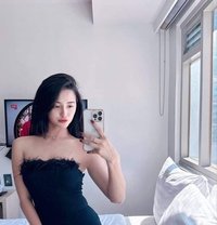 Evy - escort in Singapore