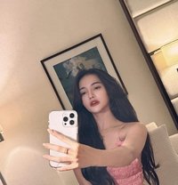 Evy - escort in Singapore