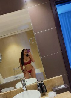 EX O T I C C H A N N E L L A T I N A - escort in Abu Dhabi Photo 9 of 11