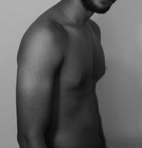 Exclusive Companion Services by Vi Dhu - Acompañantes masculino in Colombo