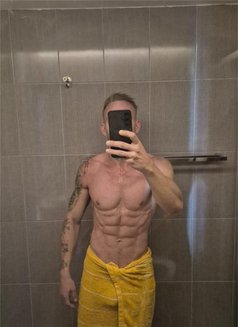 Caucasian | Athletic | Big Cut | Mature - Acompañantes masculino in Bangkok Photo 2 of 4