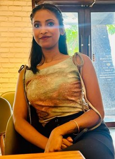 Exclusive Independent Escort – 24 Years - puta in Mumbai Photo 14 of 20