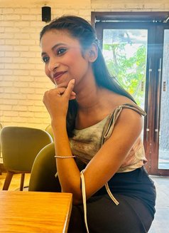 Exclusive Independent Escort – 24 Years - puta in Mumbai Photo 17 of 20