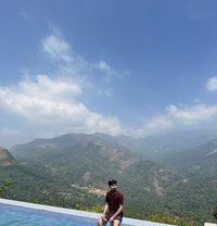 SHAIN: YOUNG, HANDSOME manama - Male escort in Al Manama