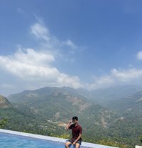 SHAIN: YOUNG, HANDSOME manama - Male escort in Al Manama