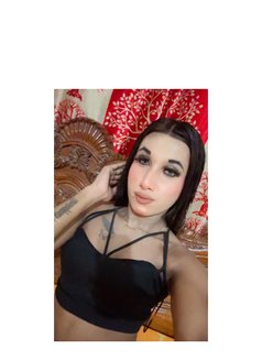 Exclusive Sia Roy - Acompañantes transexual in Kolkata Photo 4 of 8