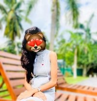 Office girl - escort in Colombo