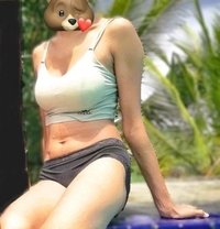 Office girl - escort in Colombo