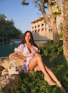 "Exclusive Vip Escort Katarina - puta in Dubai Photo 3 of 10