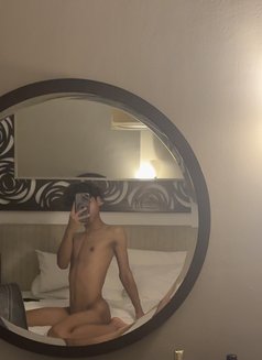 Exotic alio last week in Jeddah - Male escort in Jeddah Photo 10 of 11