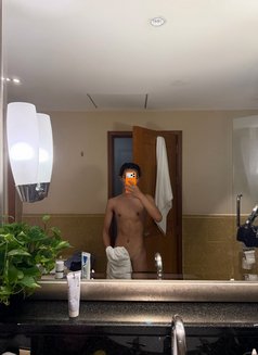 Exotic Alio - Acompañantes masculino in Bangkok Photo 8 of 8