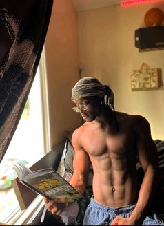 Exotic Choco - Male escort in Al Manama Photo 2 of 2