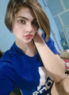 Expensive Kc - Transsexual escort in Riyadh Photo 3 of 5