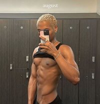 Expensive - Acompañantes masculino in Al Manama