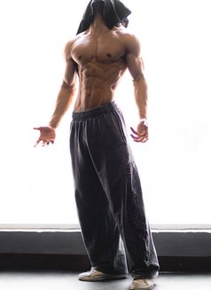 Experienced Male Escort - Male escort in Kolkata Photo 2 of 9