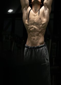 Experienced Male Escort - Male escort in Kolkata Photo 3 of 9