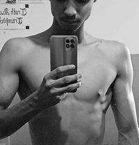 Expert Licker Escort Only for Female - Acompañantes masculino in New Delhi