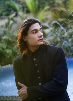 Expert Male Massage Therapist - Male escort in New Delhi Photo 2 of 3