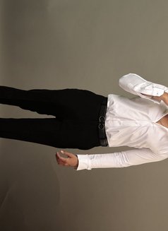 Expert Male Massage Therapist - Male escort in New Delhi Photo 3 of 3