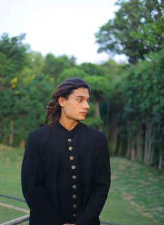 Expert Male Massage Therapist - Acompañantes masculino in New Delhi Photo 6 of 6