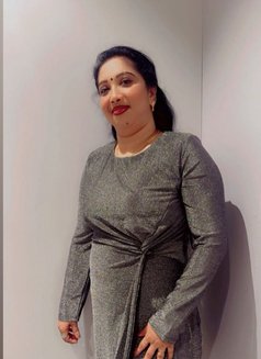 Expert Milf in Chennai - puta in Chennai Photo 2 of 7