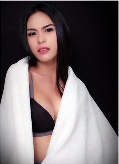 Explore and Experience Ur Wildest Tskhim - Transsexual escort in Makati City Photo 2 of 15