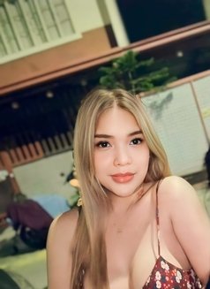 Explore new experience and excitement - Acompañantes transexual in Makati City Photo 11 of 17