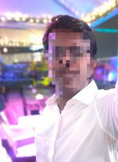 Explorer Wave - Male escort in Bangalore Photo 3 of 5