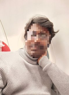 Explorer Wave - Male escort in Bangalore Photo 5 of 5