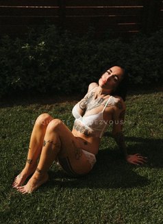 Exquisite Rendezvous - Agencia de putas in Cape Town Photo 4 of 5