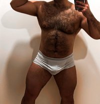 Extramanly - Male escort in Dubai