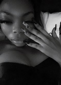 Eye Candy - puta in Lagos, Nigeria Photo 2 of 2