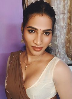 Eye Killer Yashika - Acompañantes transexual in Chennai Photo 1 of 2