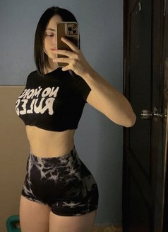 Eye - escort in Muscat Photo 4 of 4